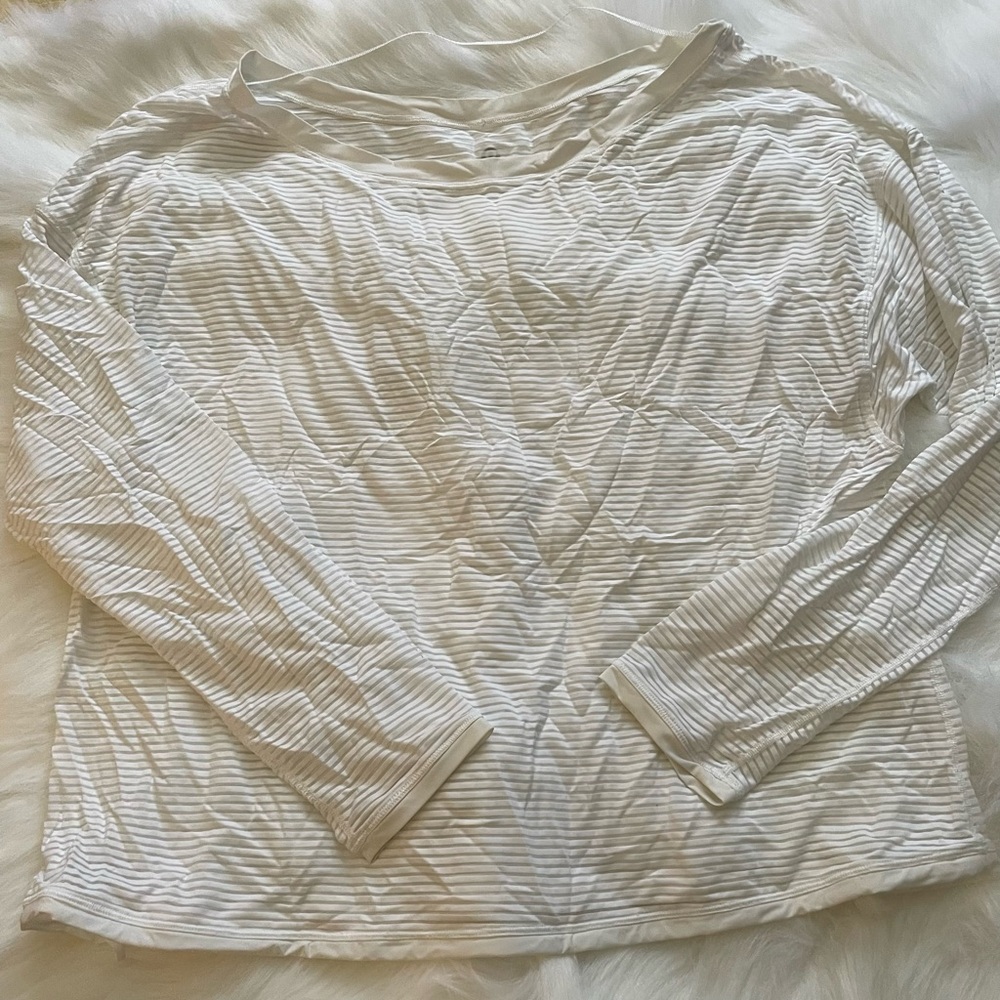 Lululemon size 6